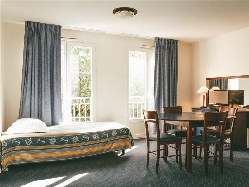 Terres De France - Appart'Hotel La Roche-Posay Zewnętrze zdjęcie