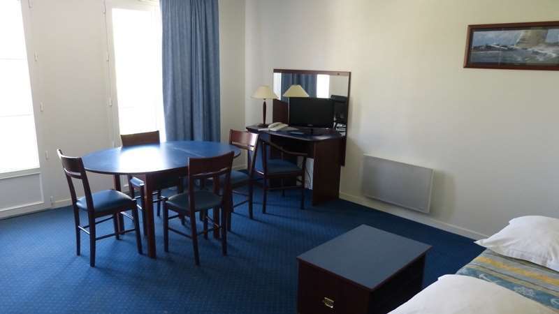 Terres De France - Appart'Hotel La Roche-Posay Pokój zdjęcie